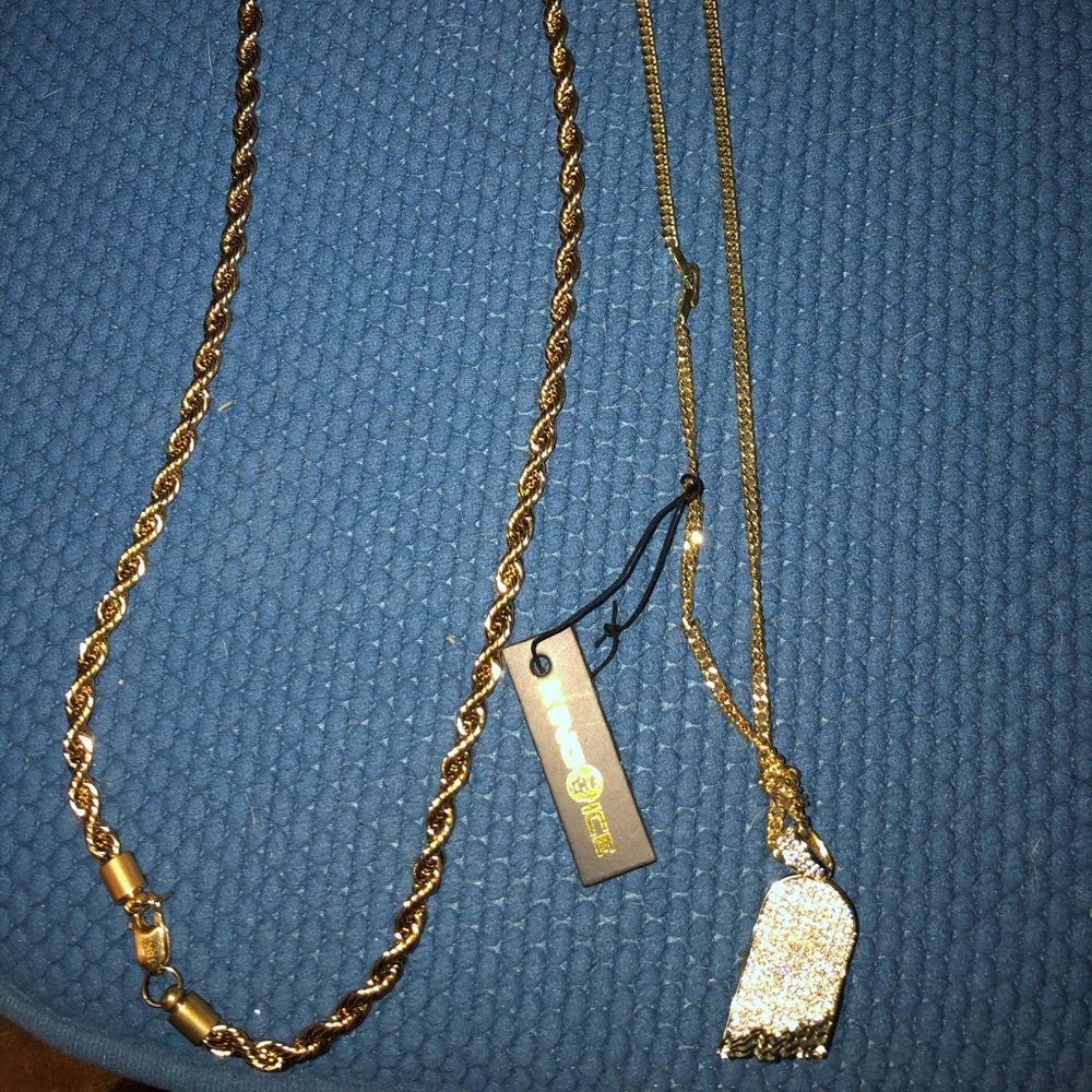 Gold pleated chains — King Ice brand
